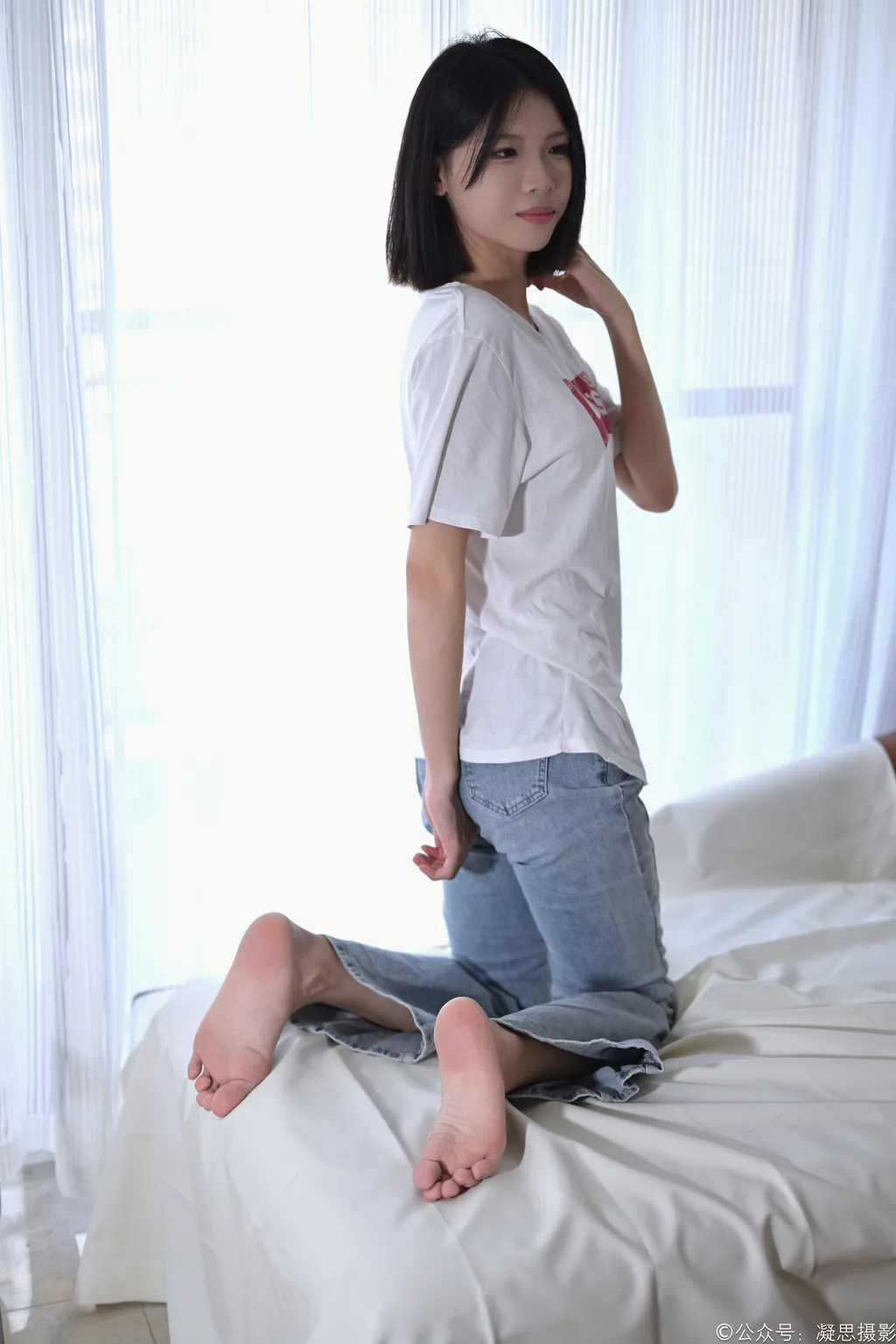 凝思摄影 NO.035 小睿-T恤、短白袜、平底鞋[145P/1V/5.48GB] - 4