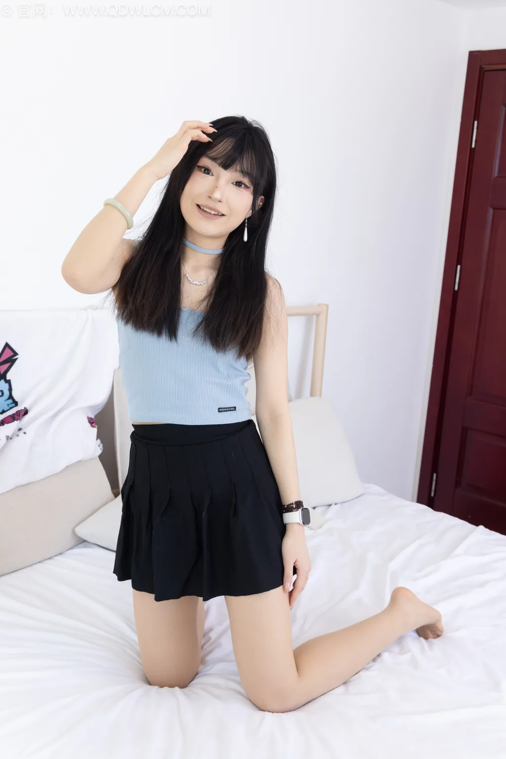 勿恋传媒 NO.2524 嘟嘟-高跟鞋、帆布鞋、薄肉丝、裸足[160P/1V/3.69GB] - 3