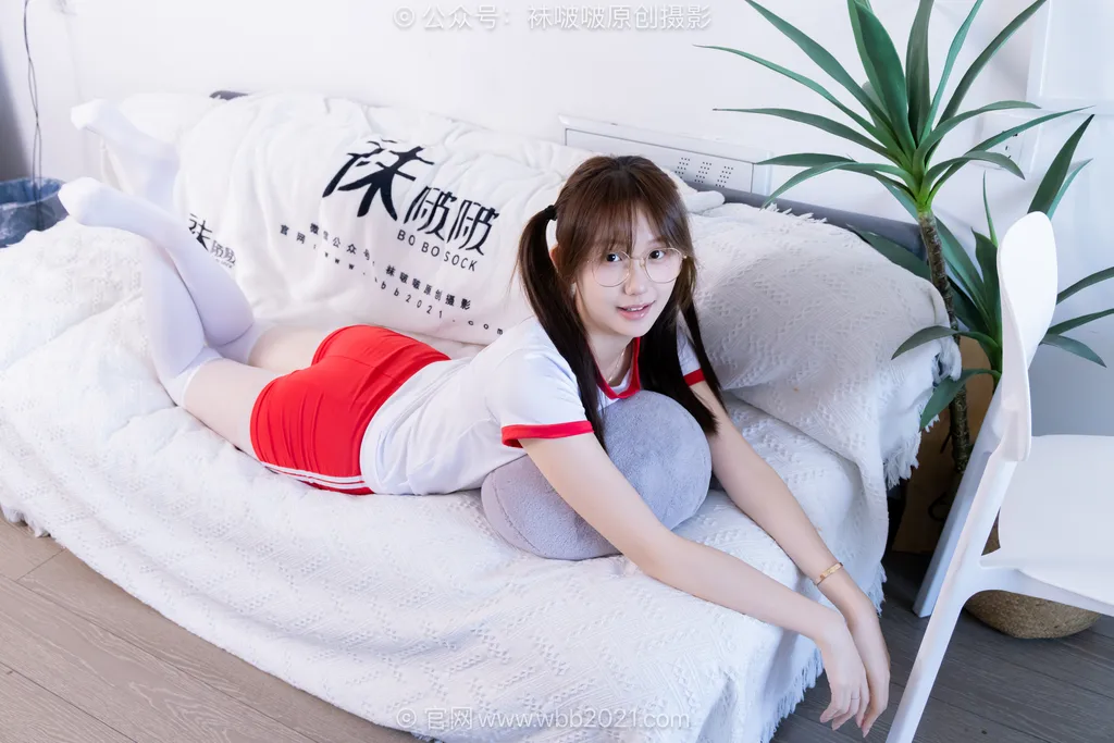 [BoBoSocks袜啵啵]NO.611 香菜-板鞋、厚白丝过膝袜、薄白丝、体操服[148P/1V/5.89GB] - 4