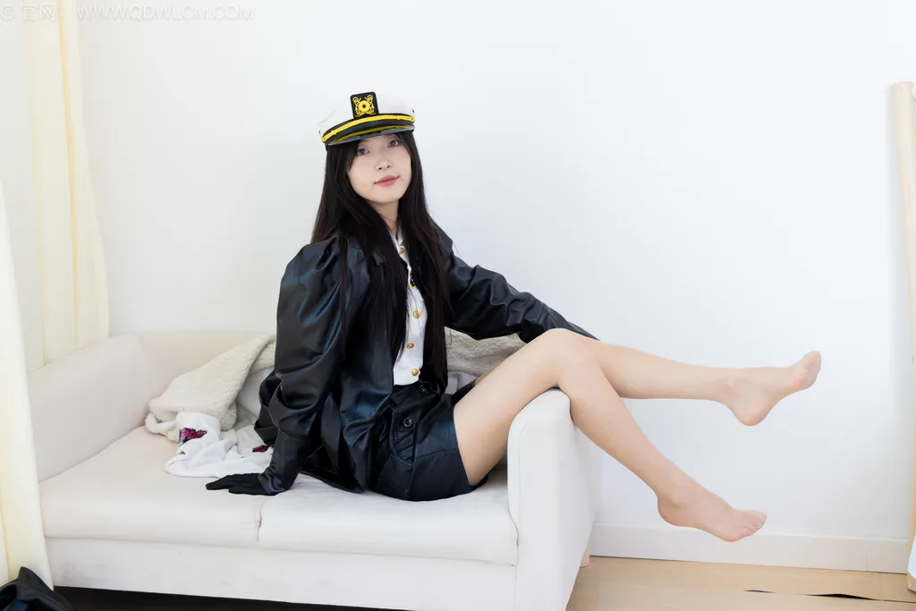 勿恋传媒 NO.2527 茯苓-高跟长靴、薄肉丝、揉脚[174P/1V/3.86GB] - 4