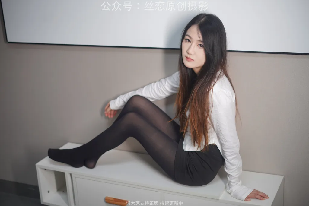 丝恋摄影 NO.002 幺幺-小皮鞋，厚黑丝[157P/1V/6.48GB] - 4