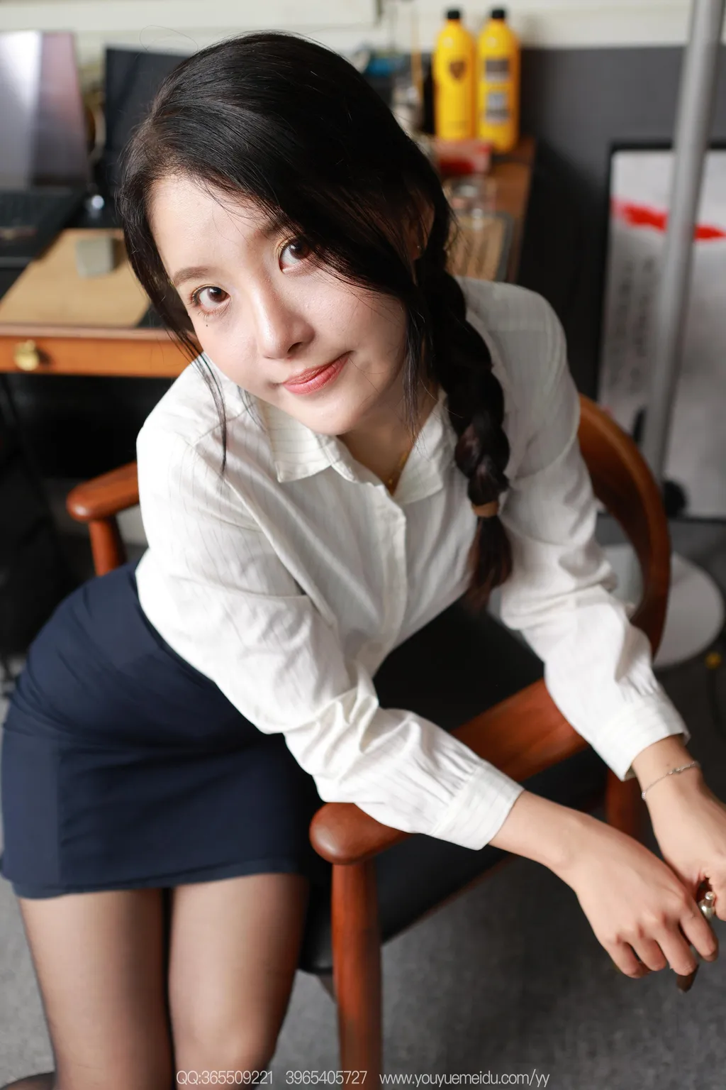 [IESS异思趣向] 2025.09.21 丝享家2163：婉萍《OL的潜规则》[87P/79MB] - 4