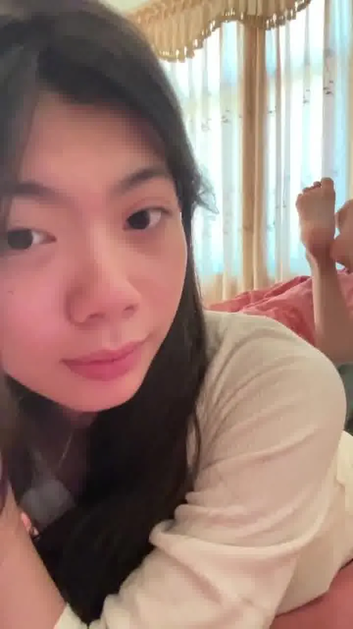 脚模面试脸足同框套路系列-199 银框眼镜女大 [29V/185M]