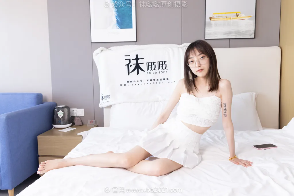 [BoBoSocks袜啵啵]NO.621 稚予-高跟鞋、浅灰色船袜、裸足[140P/1V/5.18GB] - 3