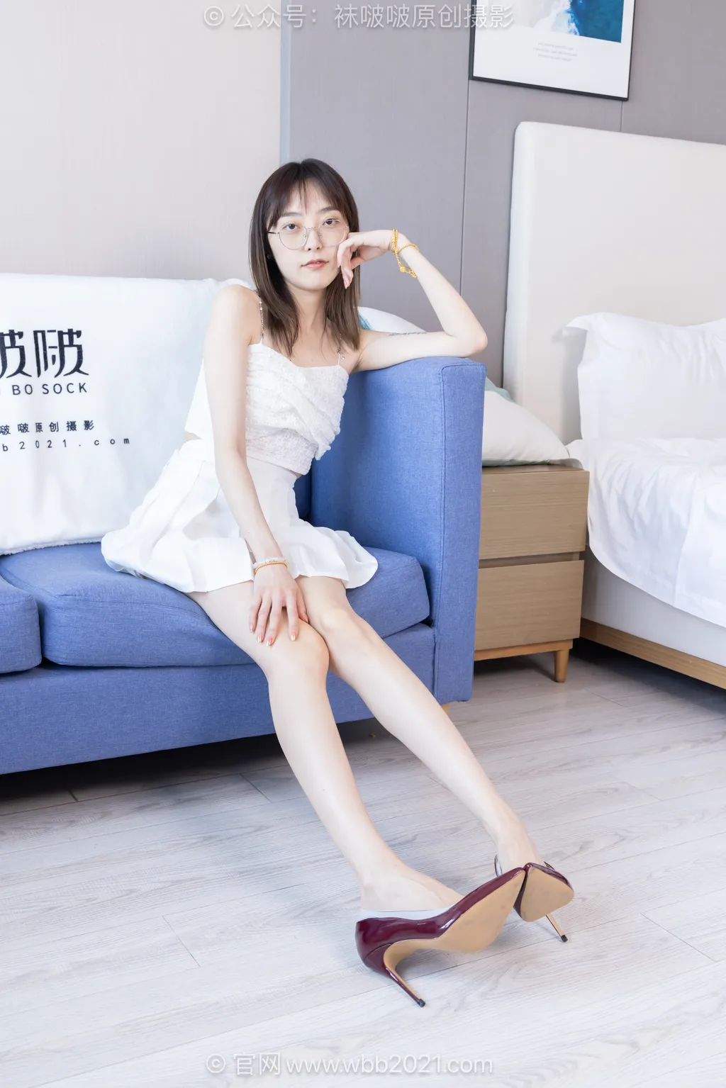 [BoBoSocks袜啵啵]NO.621 稚予-高跟鞋、浅灰色船袜、裸足[140P/1V/5.18GB] - 4