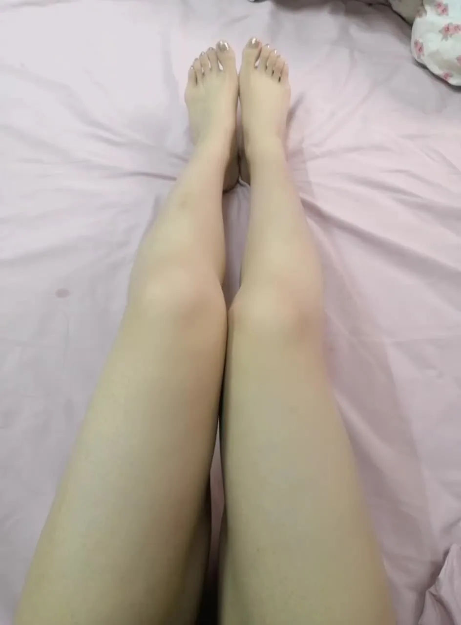 脚模面试脸足同框套路系列-222 银色指甲 [14V/97M] - 3