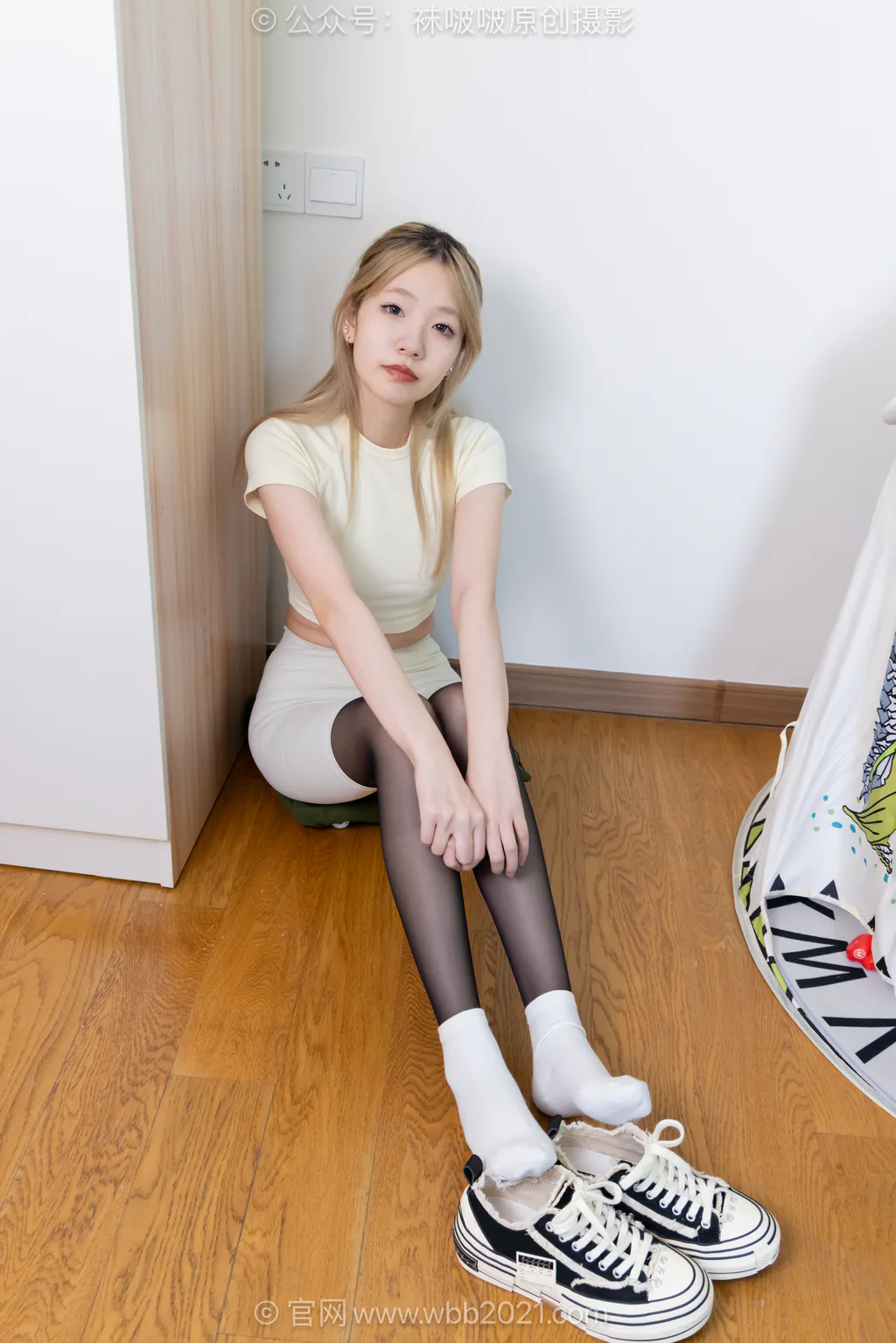 [BoBoSocks袜啵啵]NO.636 小甜豆-帆布鞋、纯白棉袜、薄黑丝、裸足[178P/1V/8.30GB] - 4