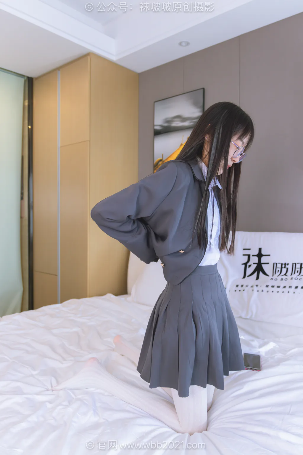 [BoBoSocks袜啵啵]NO.637 稚予-短靴、厚白丝、学苑风[140P/1V/5.69GB] - 1