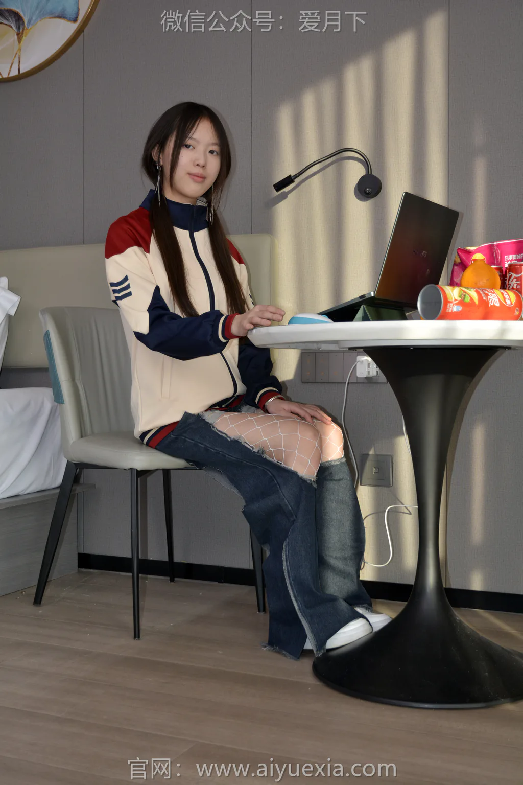 爱月下041期[140P/1V/5.92G]