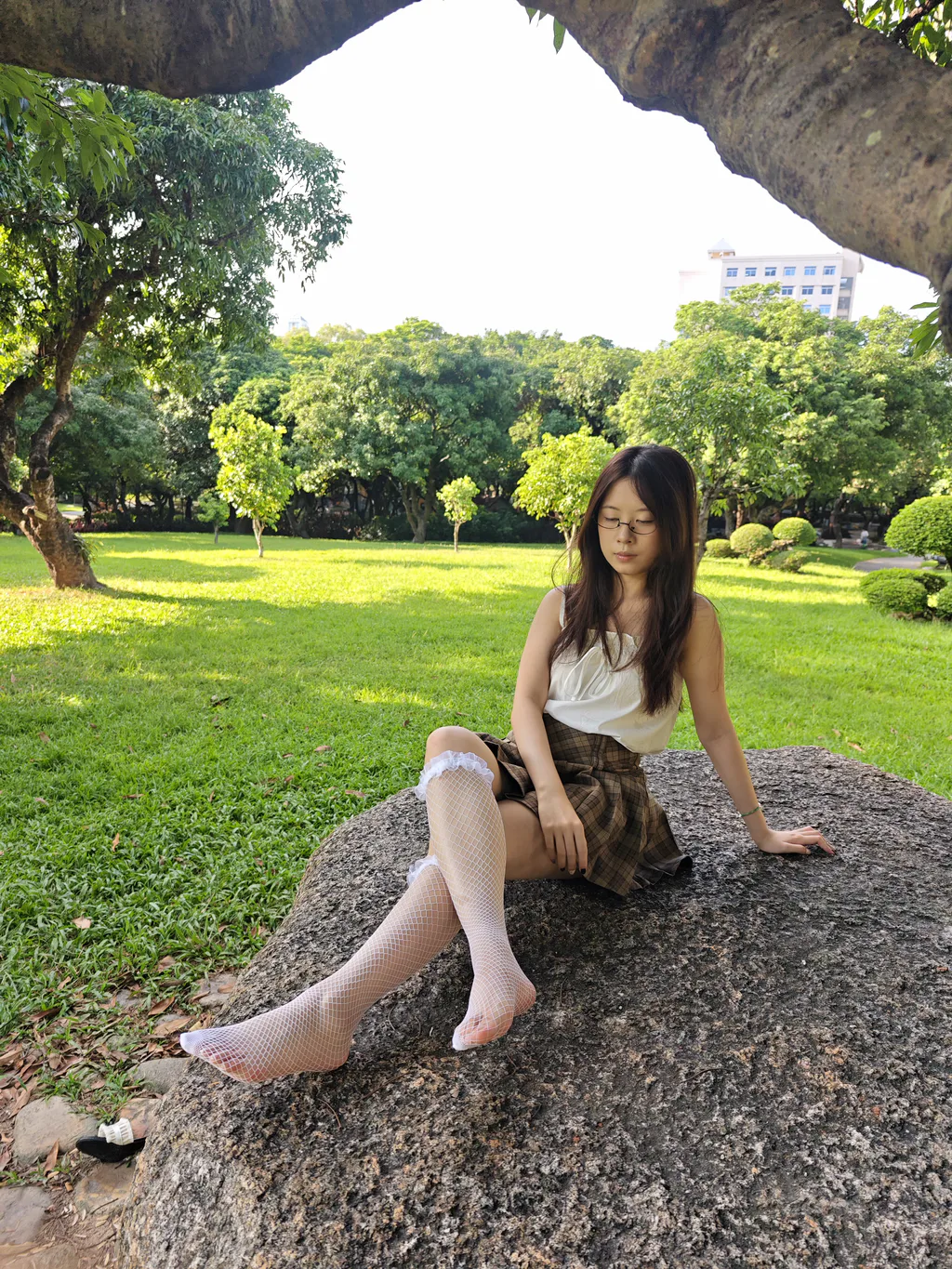 约拍系列 013号作品 半框眼镜高颜值小妹[296P/52V/4.38GB]