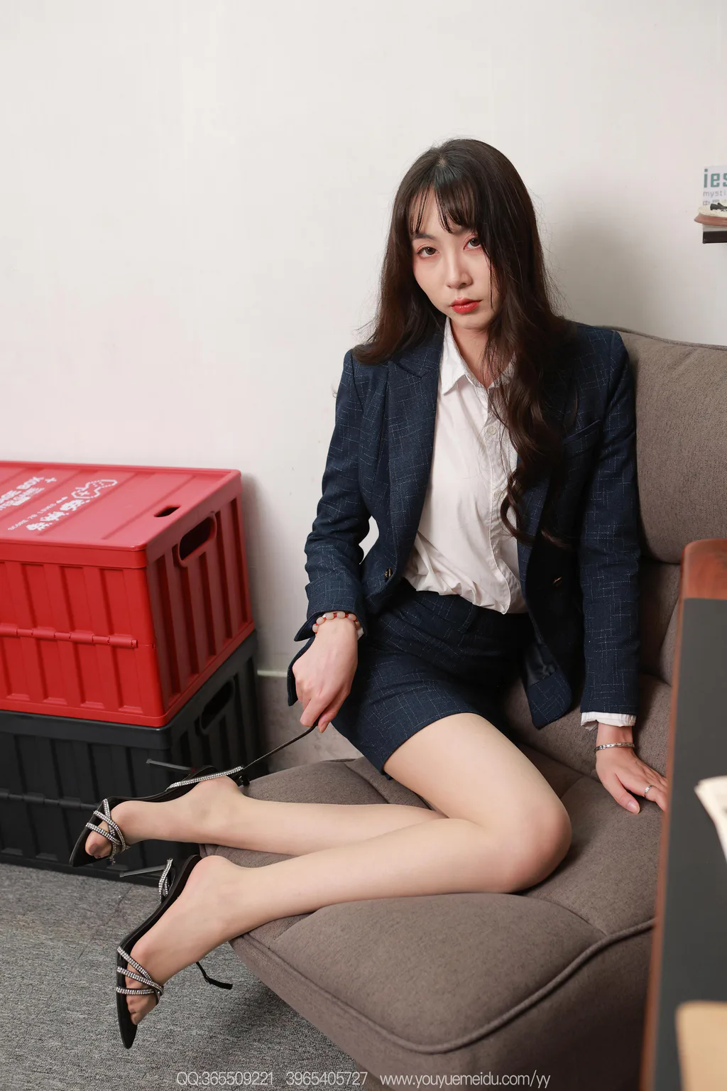 [IESS异思趣向] 2025.12.29 丝享家2251：团团《亮晶晶（下）》[78P/74MB] - 4