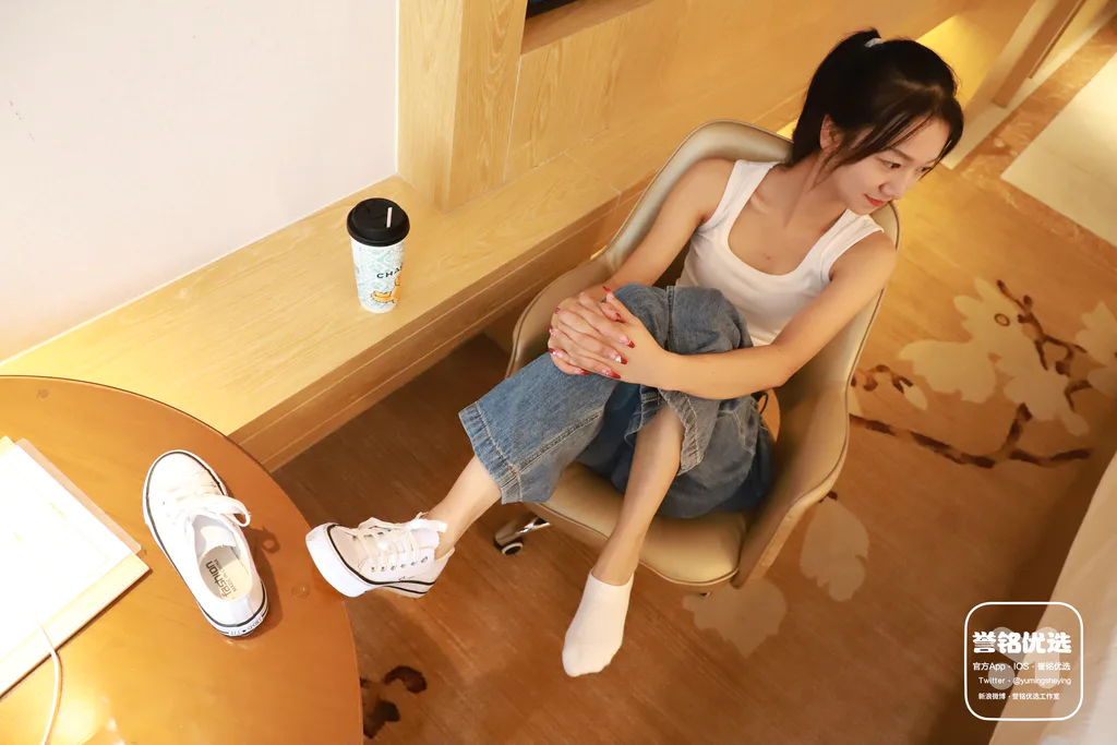 [誉铭传媒]袜足摄影 2024年《国庆新品》[111P/1V/3.02GB] - 2