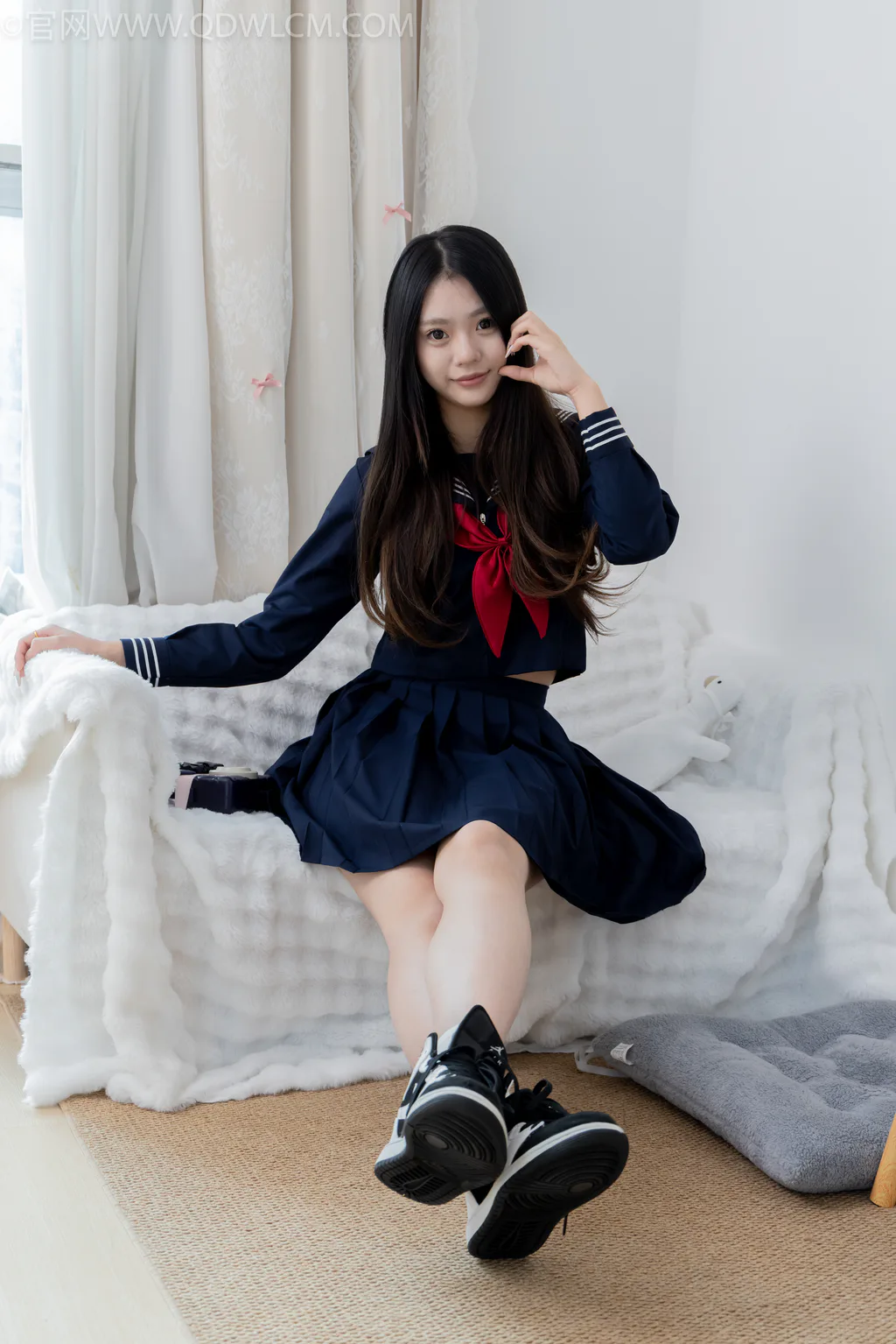 勿恋传媒 NO.2655 豆蔻-jk至服、板鞋、白棉袜、裸足[157P/1V/4.18GB] - 2