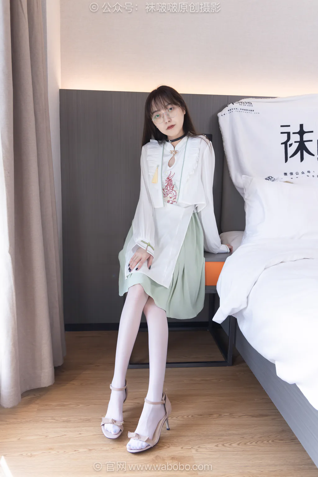 [BoBoSocks袜啵啵]NO.674 稚予-高跟凉鞋、薄白丝、裸足[145P/1V/5.17GB] - 4