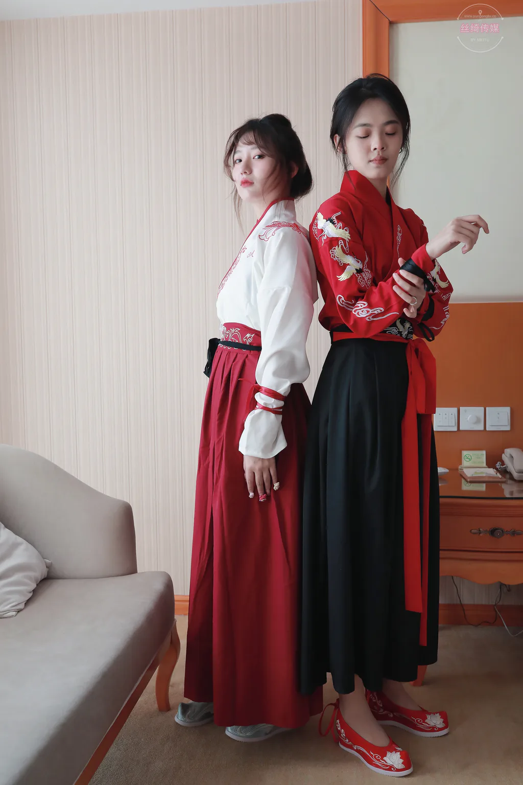 凡夫摄影 NO.0011 可菲×晓莲 红色古装汉服丝族[190P/2V/7.26GB] - 3