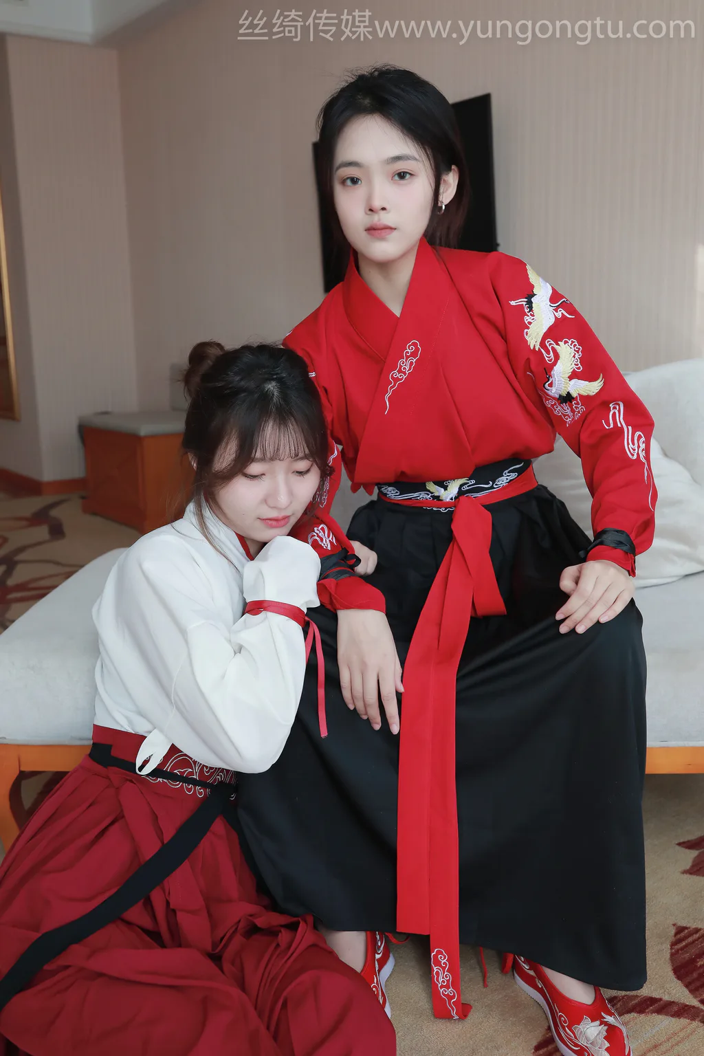 凡夫摄影 NO.0011 可菲×晓莲 红色古装汉服丝族[190P/2V/7.26GB] - 4
