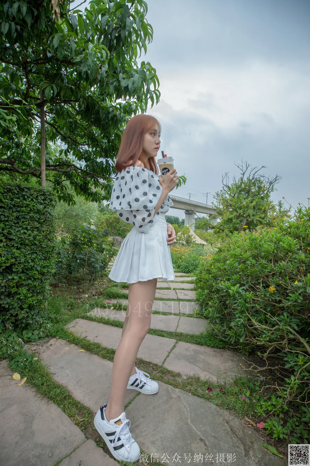 [纳丝摄影]0173 沐沐小解解[75P/1V/1.83GB] - 2
