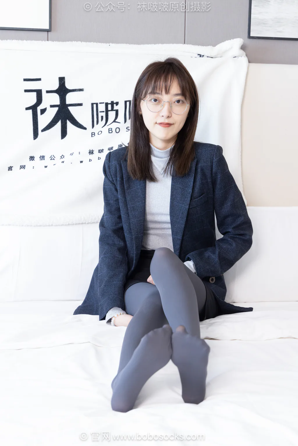 [BoBoSocks袜啵啵]NO.709 稚予-平底鞋、厚灰丝、裸足、ol至服[156P/1V/6.12GB] - 3
