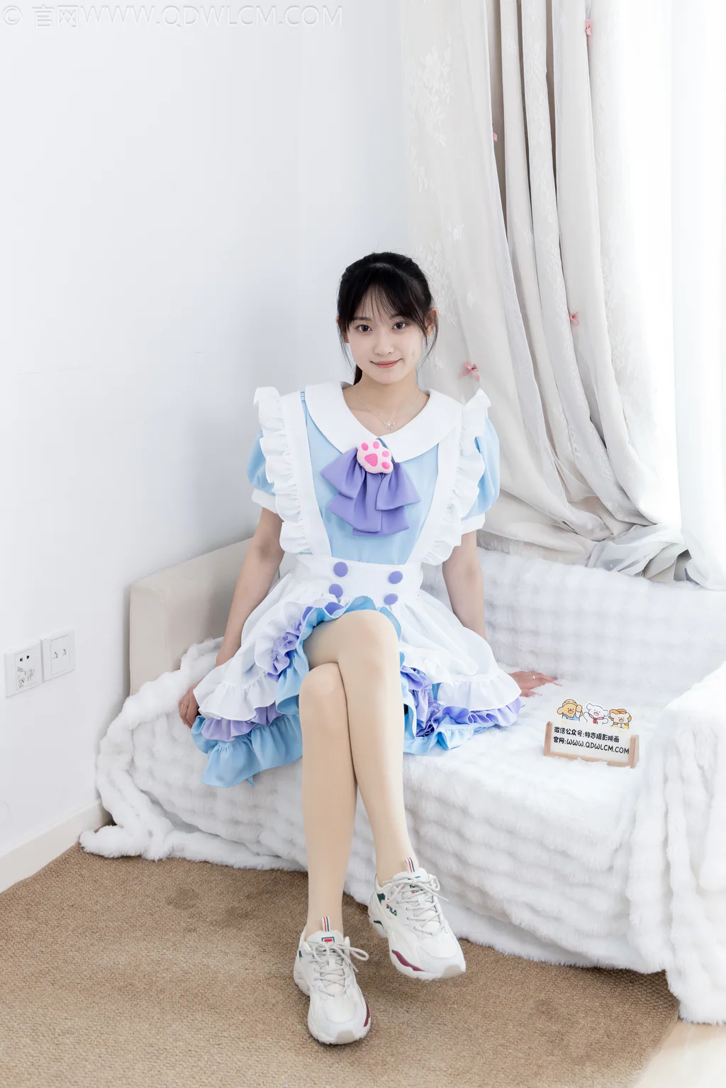 勿恋传媒 NO.2704 山奈-钕仆装、运动鞋、厚肉丝[161P/1V/4.45GB] - 2