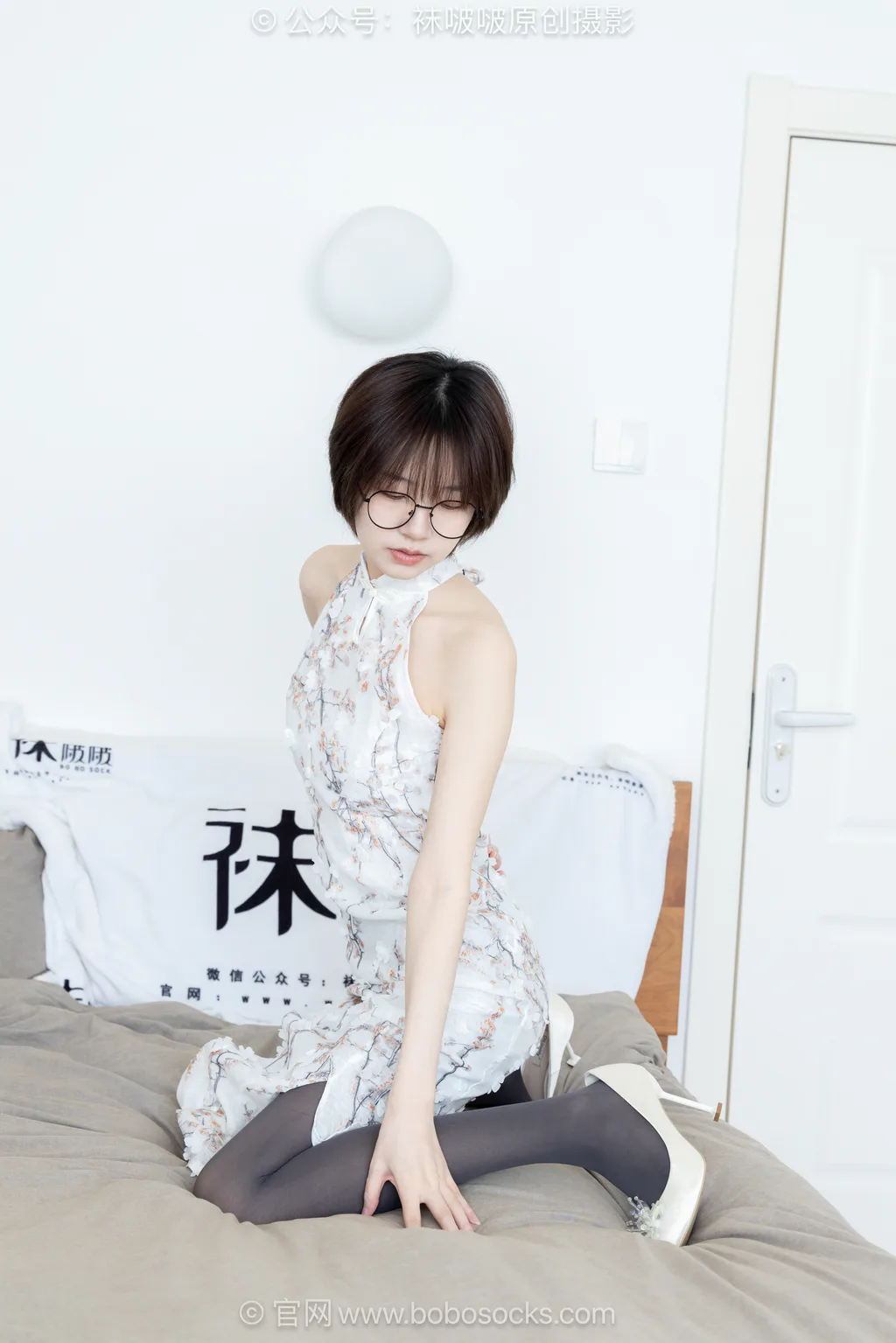[BoBoSocks袜啵啵]NO.714 小甜豆-高跟鞋、薄肉丝、厚灰丝、旗袍[153P/1V/5.77GB] - 2