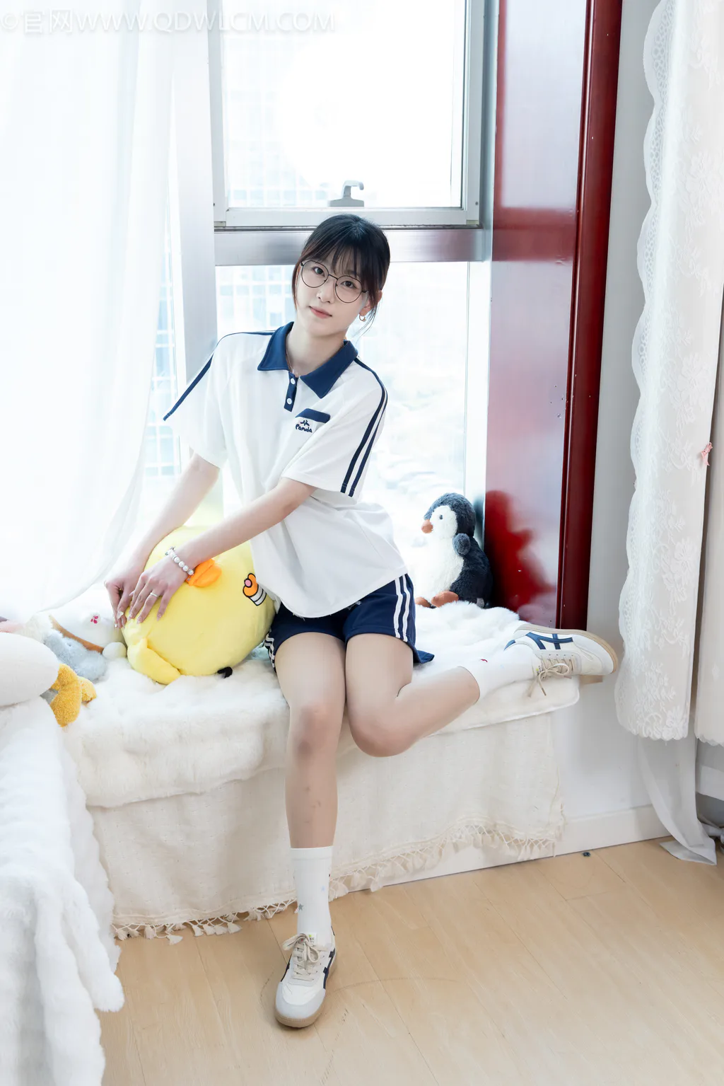 勿恋传媒 NO.2723 雪芽-板鞋、白棉袜、薄肉丝[152P/1V/4.36GB] - 3