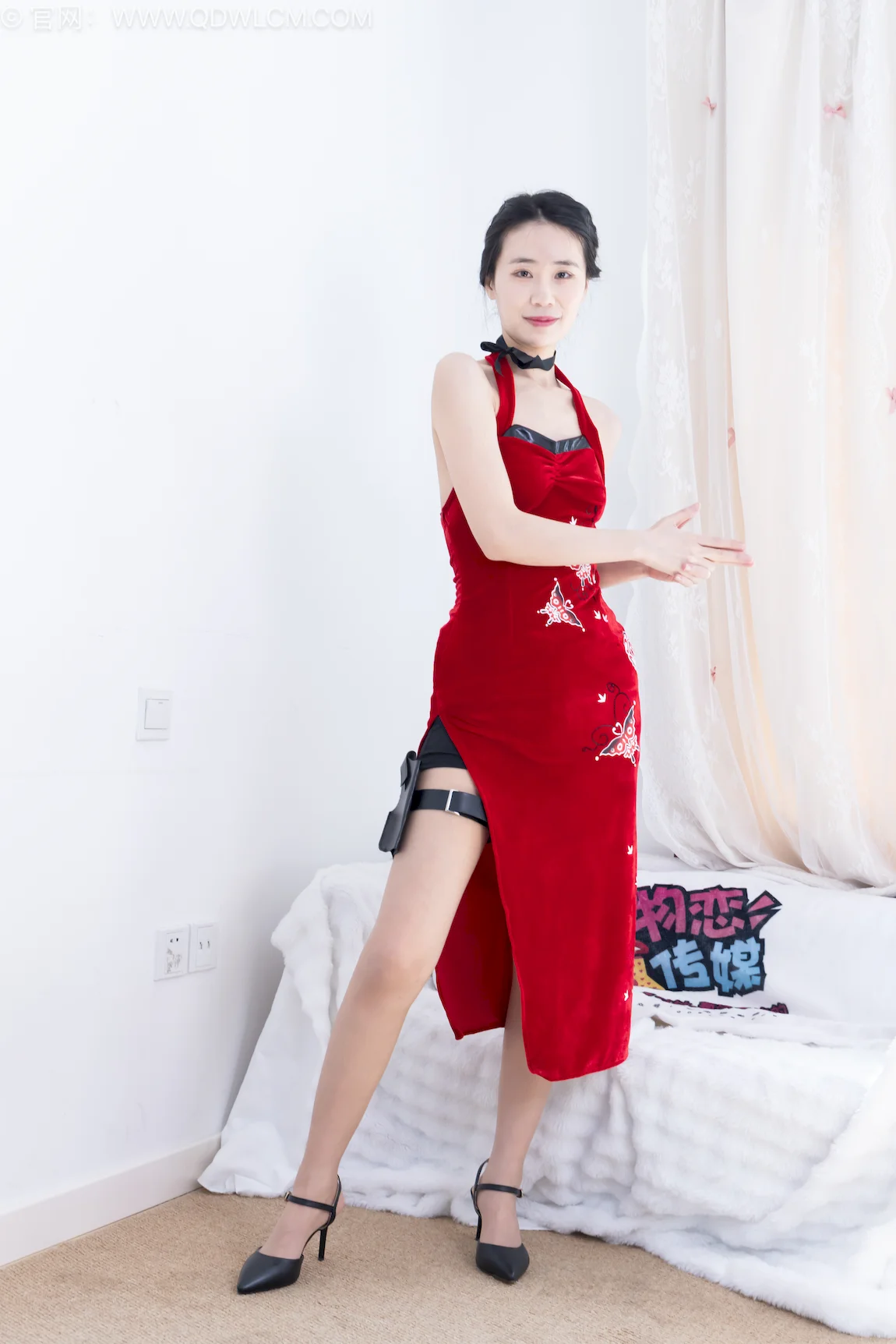 勿恋传媒 NO.2724 菜菜-高跟鞋、薄肉丝、薄浅咖丝[280P/1V/6.55GB]