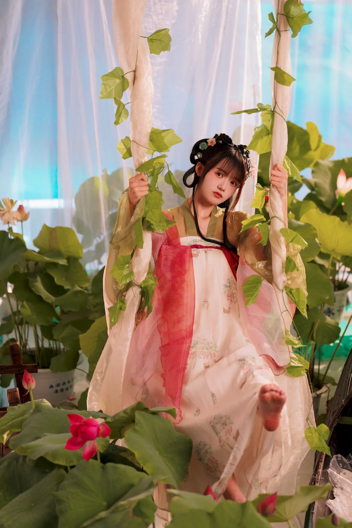 [YITUYU艺图语]2023.06.30 浮香花谷 兔子Zzz不吃胡萝卜[54+1P/594MB] - 4