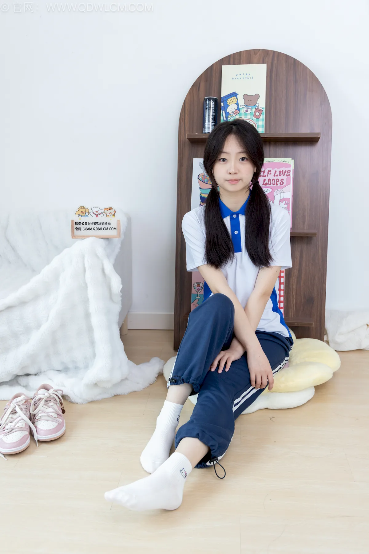 勿恋传媒 NO.2735 萌萌-白棉袜、裸足、校服[155P/1V/3.75GB] - 4