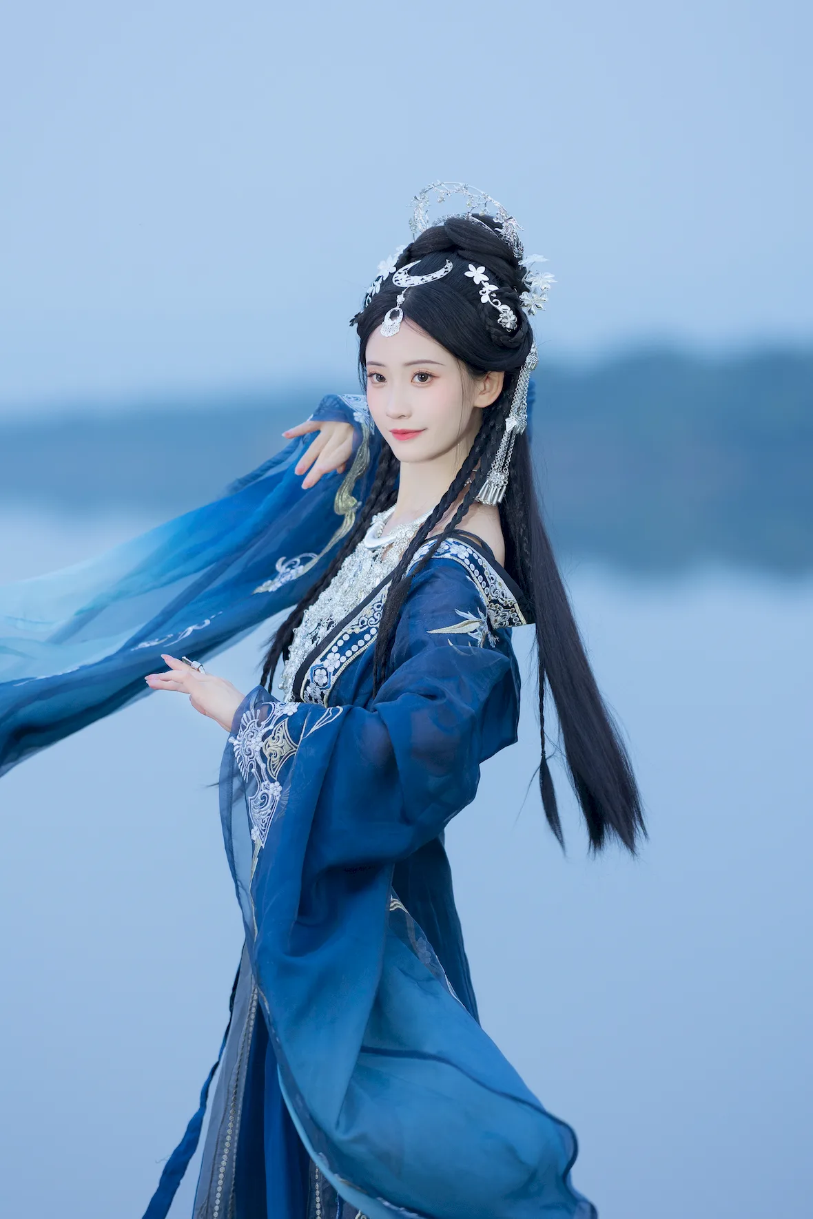[YITUYU艺图语]2023.07.06 苗疆圣女 嘉月月月[20+1P/113MB] - 4