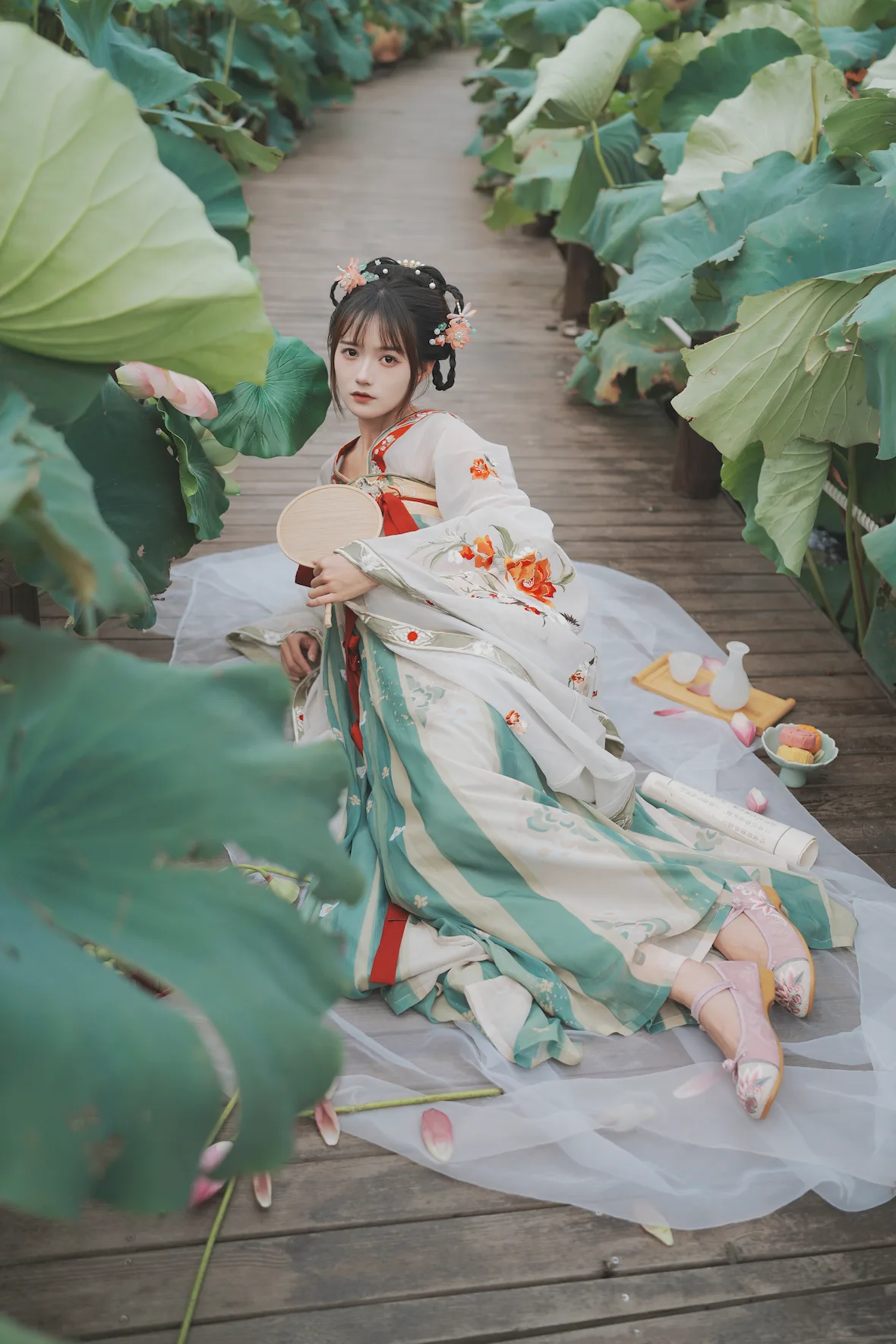 [YITUYU艺图语]2023.07.07 荷香袅袅 兔子Zzz不吃胡萝卜[25+1P/302MB] - 3