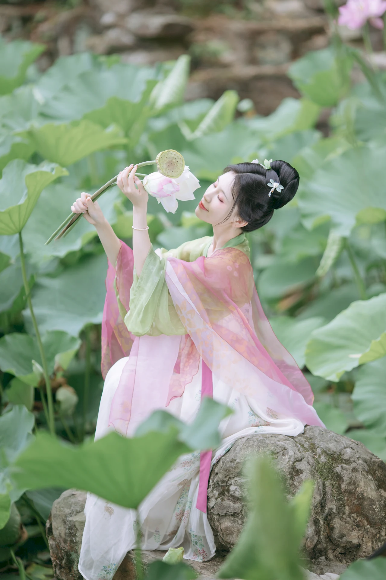 [YITUYU艺图语]2023.07.09 荷塘少女 川川[32+1P/399MB]