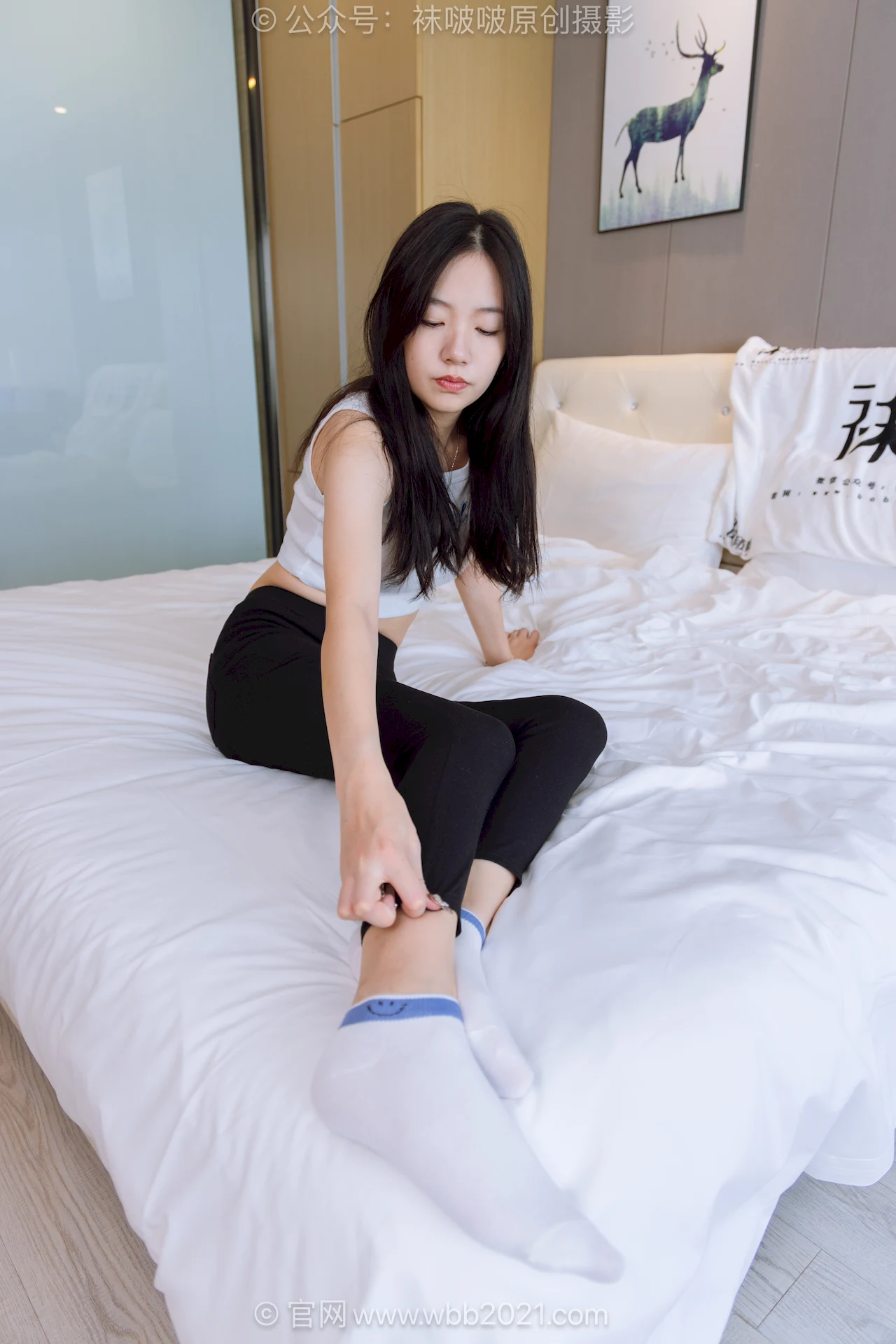 [BoBoSocks袜啵啵]积分限定作品 NO.049 小甜豆-板鞋、白棉袜、裸足[140P/1V/6.45GB] - 2