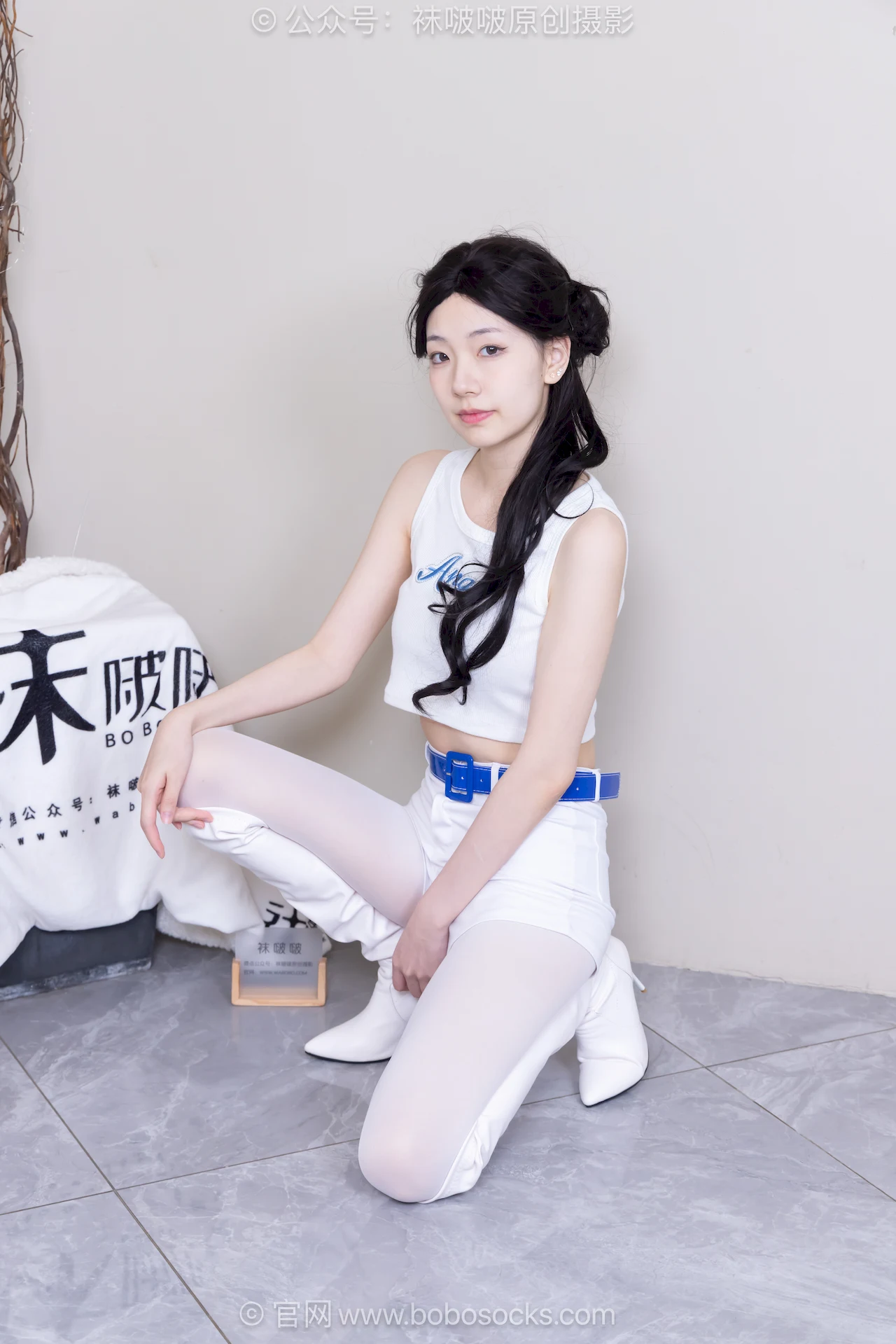 [BoBoSocks袜啵啵]NO.735 小甜豆-高跟长靴、厚白丝、油亮薄白丝 [165P/1V/8.07GB] - 4