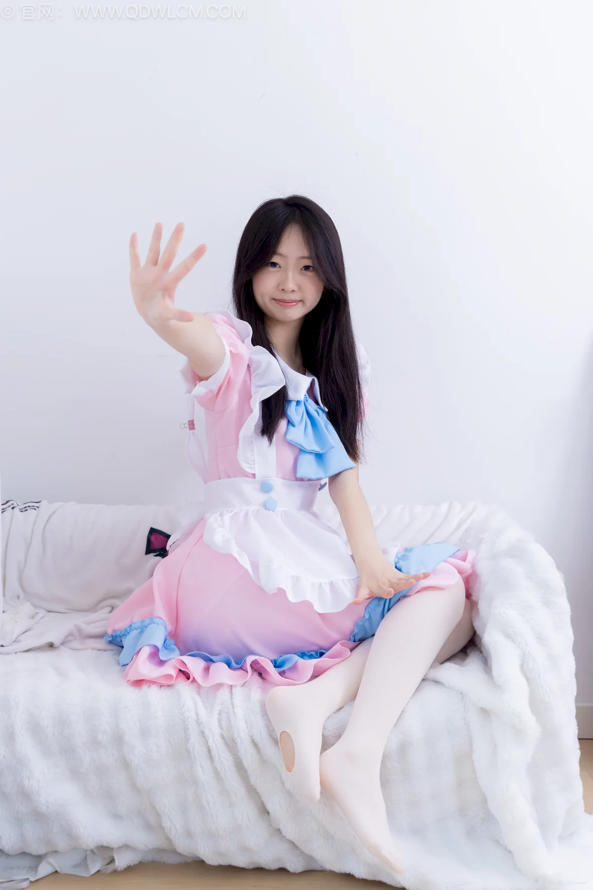 勿恋传媒 NO.2752 萌萌-芭蕾舞蹈鞋、皮鞋、薄白丝、钕仆装[168P/1V/3.43GB] - 3
