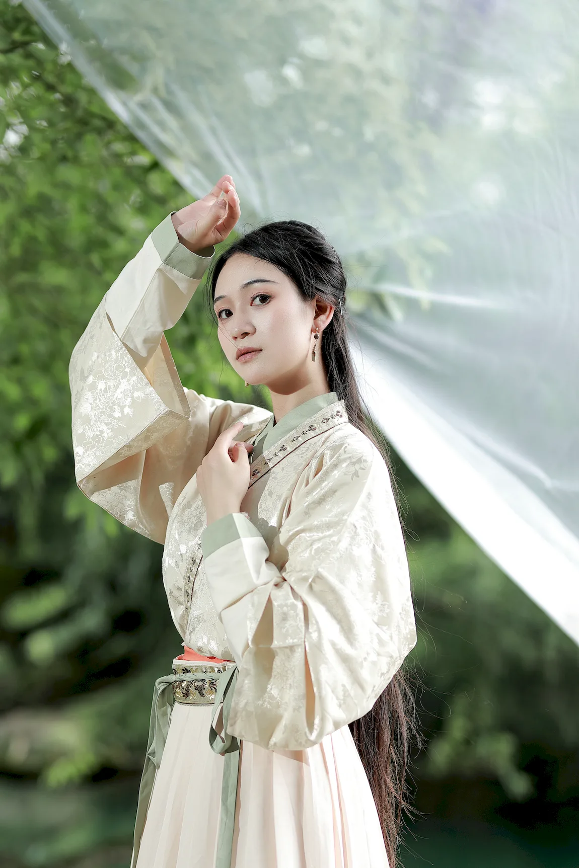 [YITUYU艺图语]2023.07.19 采莲 苏念[27+1P/454MB] - 3