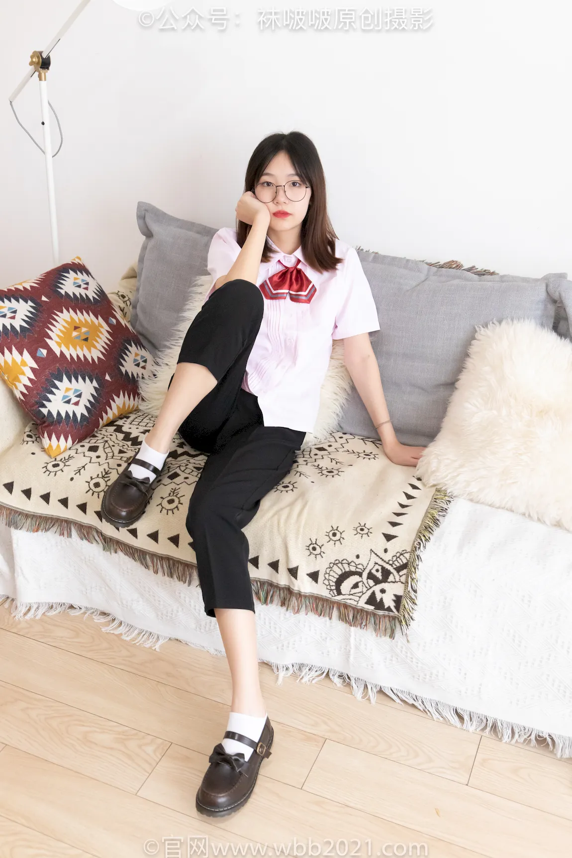 [BoBoSocks袜啵啵]积分限定作品 NO.043 小甜豆-校服、平底布鞋、白棉袜、裸足[175P/1V/6.60GB] - 3