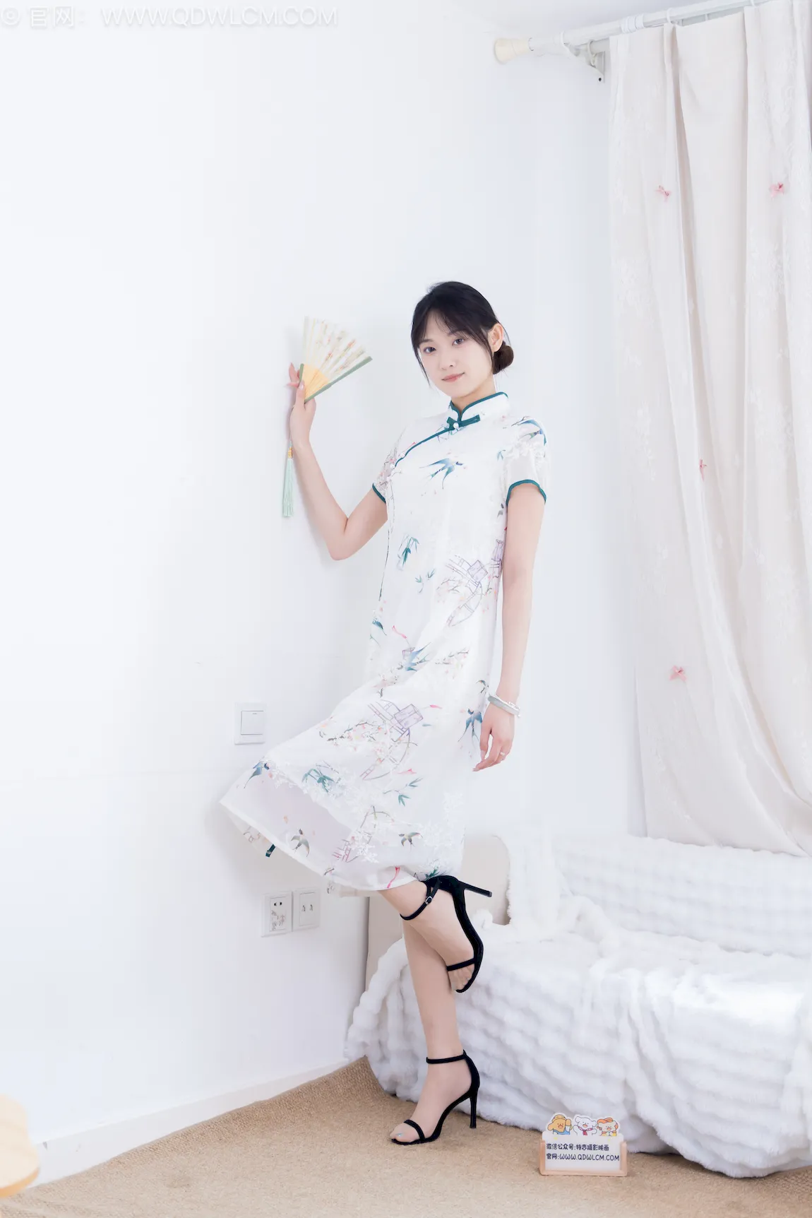 勿恋传媒 NO.2761 山奈-高跟凉鞋、薄肉丝、裸足、旗袍[150P/1V/5.64GB] - 4