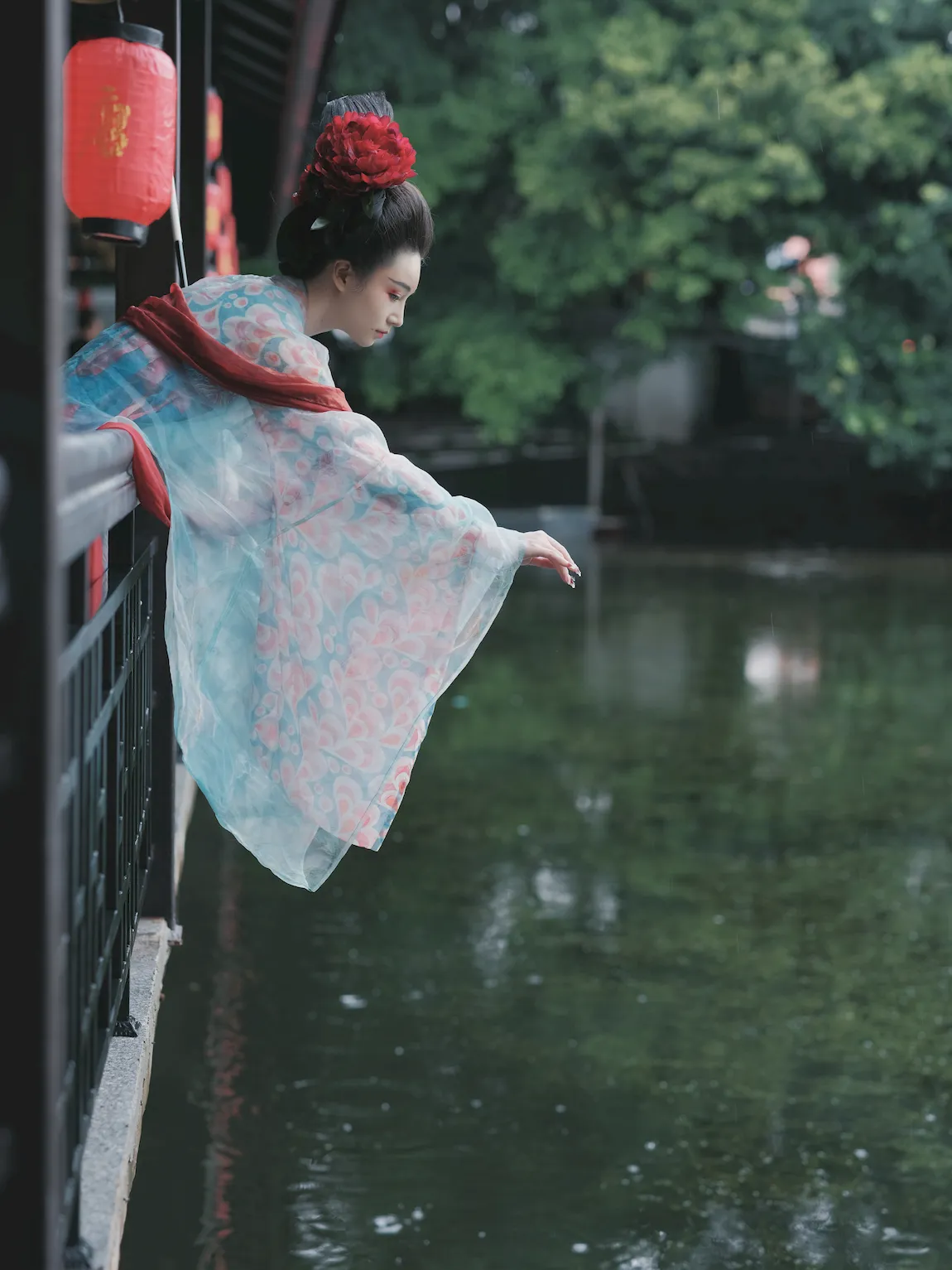 [YITUYU艺图语]2023.07.26 雨 琳琅[38+1P/447MB] - 2