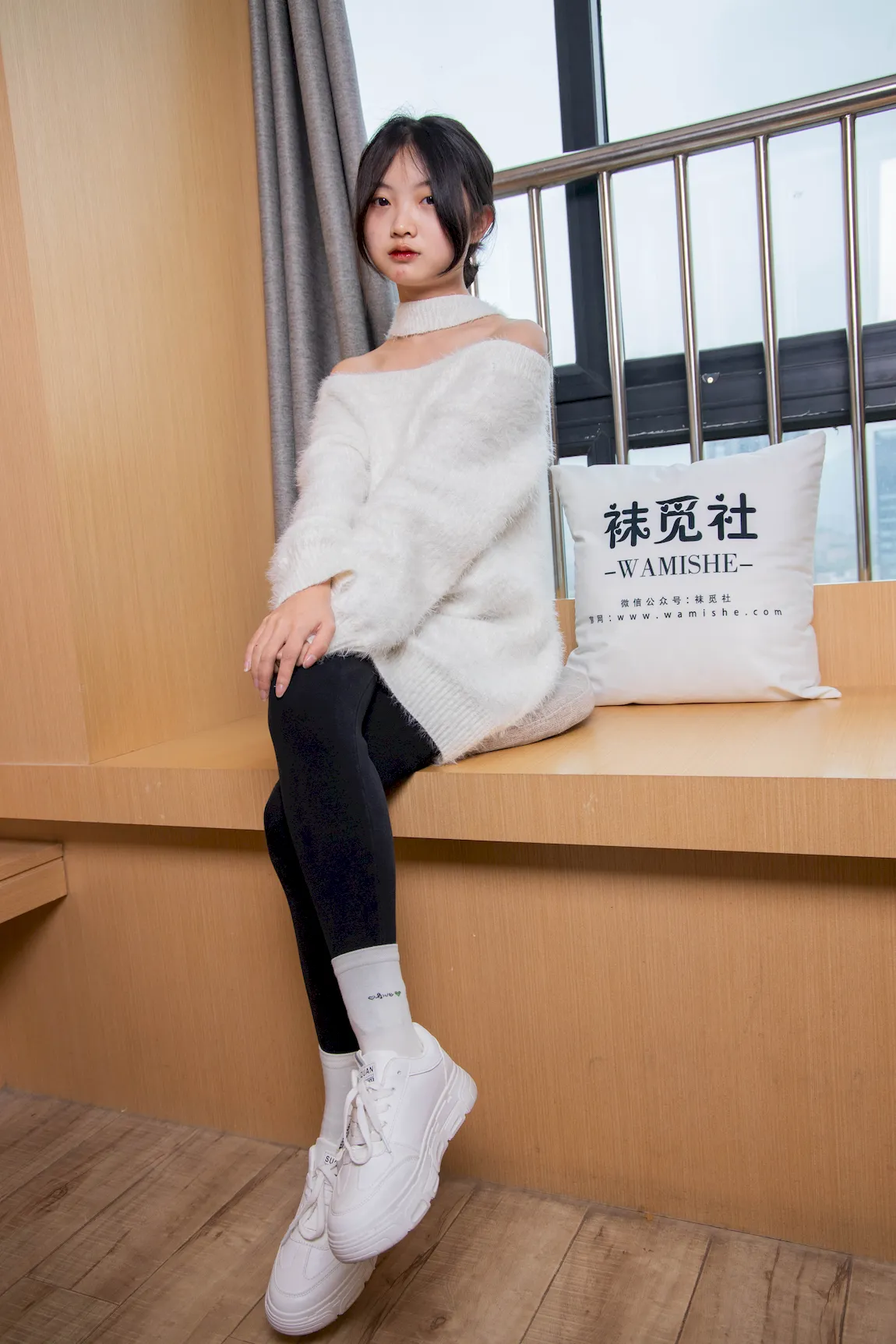 袜觅社 NO.003 香香[102P/169MB] - 3