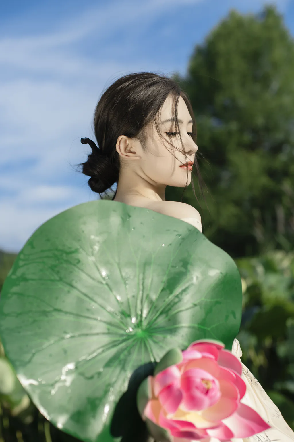 [YITUYU艺图语]2023.08.02 荷塘 可可多尼[27+1P/293MB] - 2