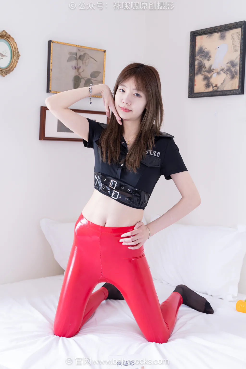 [BoBoSocks袜啵啵]NO.743 小甜豆-高跟鞋、薄黑丝、皮裤裤里丝[240P/1V/7.10GB] - 4