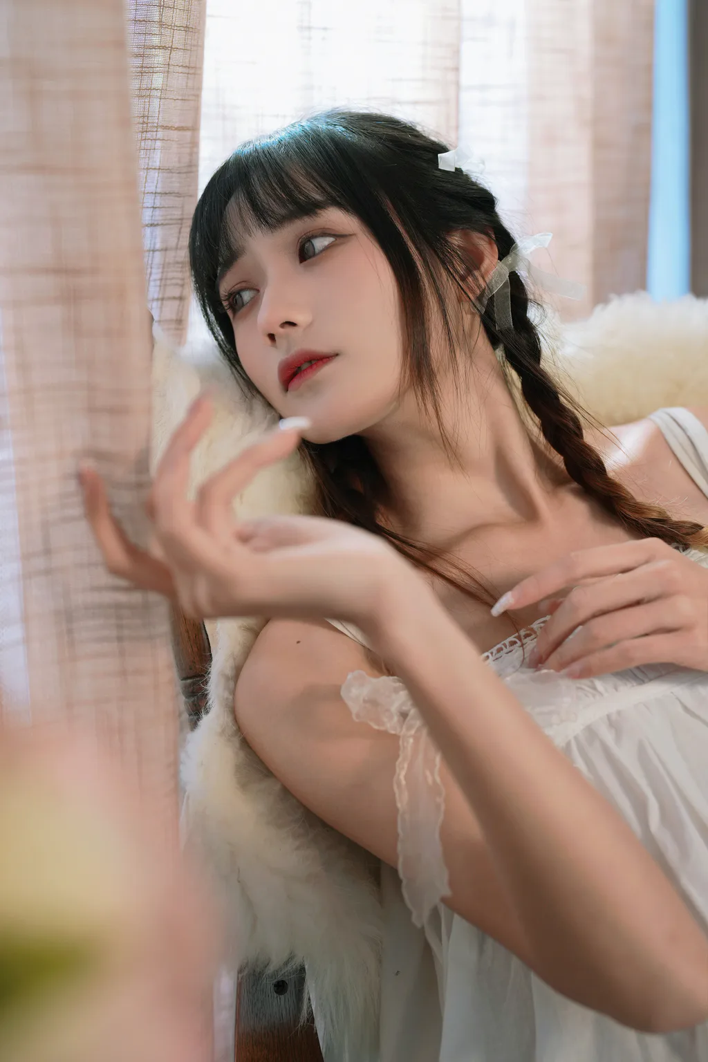 [YITUYU艺图语]2023.08.05 少女心事 兔子Zzz不吃胡萝卜[24+1P/296MB]