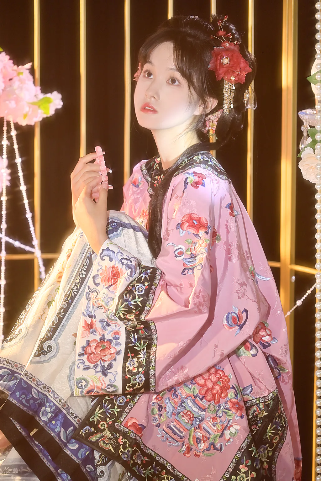 [YITUYU艺图语]2023.08.12 笼中鸟 蛋糕杀手[26+1P/477MB] - 2