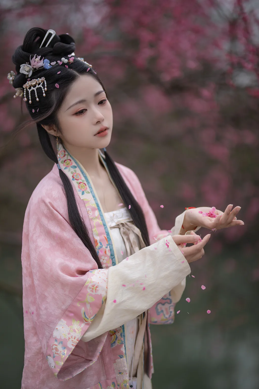 [YITUYU艺图语]2023.08.13 江南好 云云的黑眼圈儿[20+1P/271MB] - 2