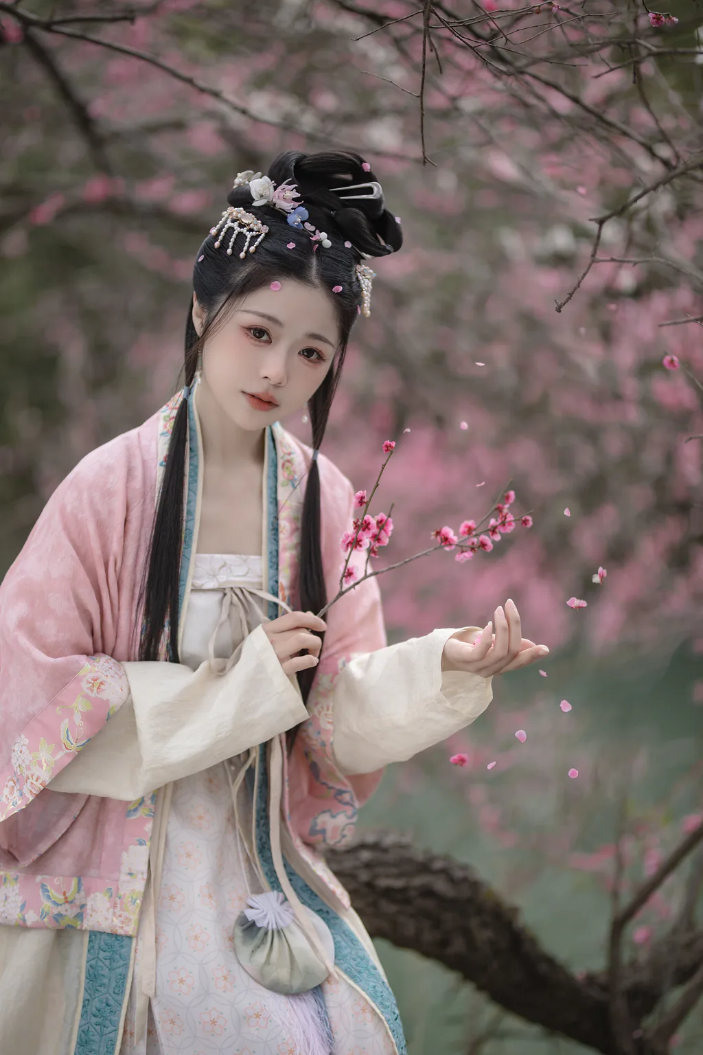 [YITUYU艺图语]2023.08.13 江南好 云云的黑眼圈儿[20+1P/271MB] - 3