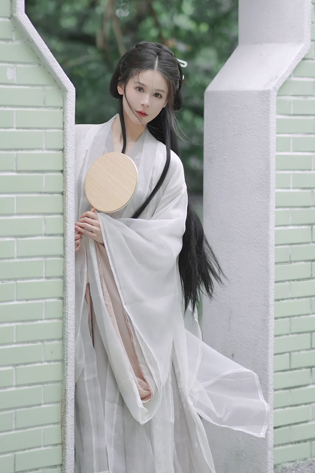 [YITUYU艺图语]2023.08.14 寂静许清欢 亦亦[21+1P/175MB] - 3