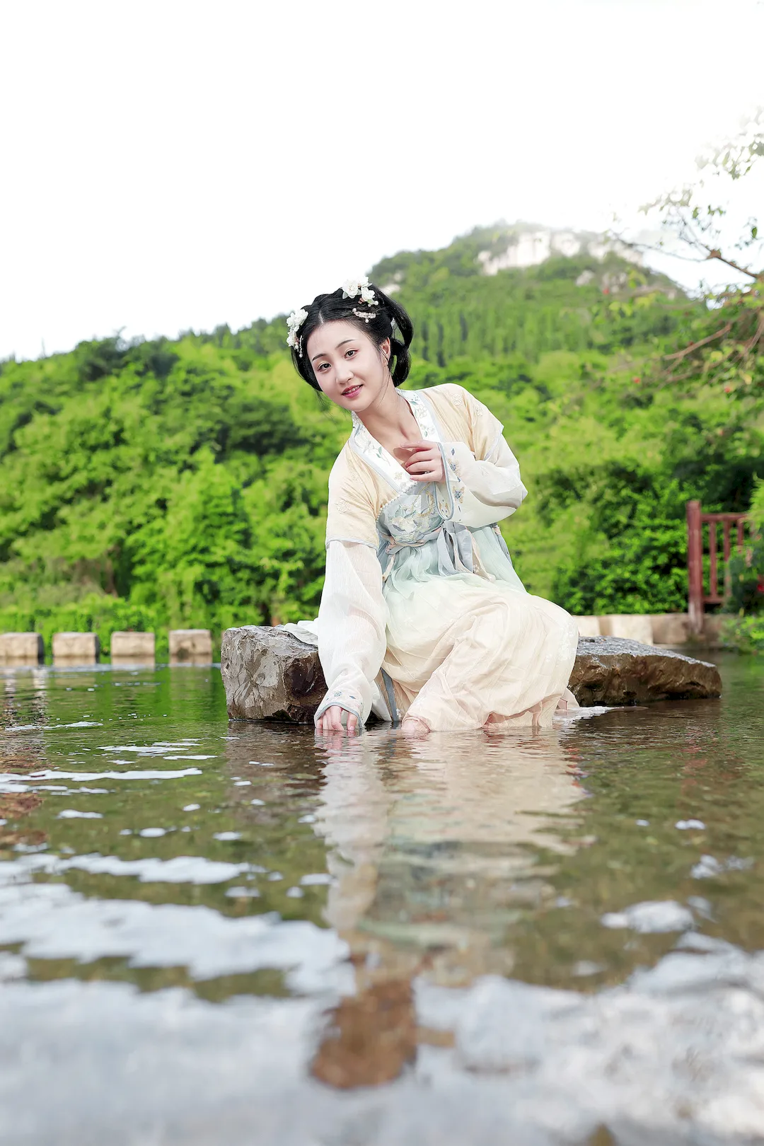 [YITUYU艺图语]2023.08.15 石榴姑娘 搽小兔[58+1P/469MB] - 2
