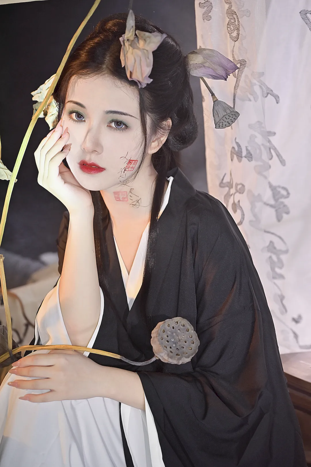 [YITUYU艺图语]2023.08.16 残荷 伊伊不想长胖胖[29+1P/499MB] - 3