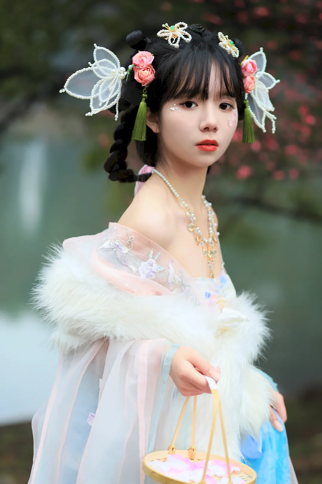 [YITUYU艺图语]2023.08.20 落梅 小杨[24+1P/443MB]