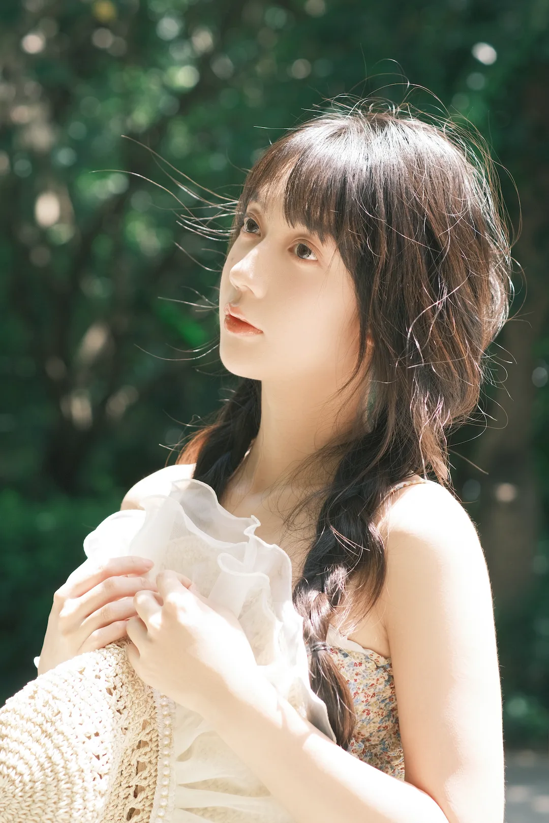 [YITUYU艺图语]2023.08.20 像夏天又像秋天 可爱周zz[21+1P/309MB] - 2